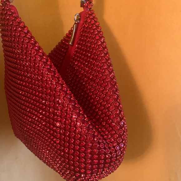 Sparkling red purse - Picture 5 of 7